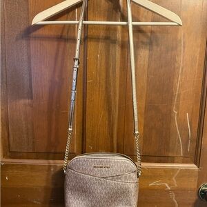 Michael Kors Blush Signature Crossbody with Gold Chain Strap